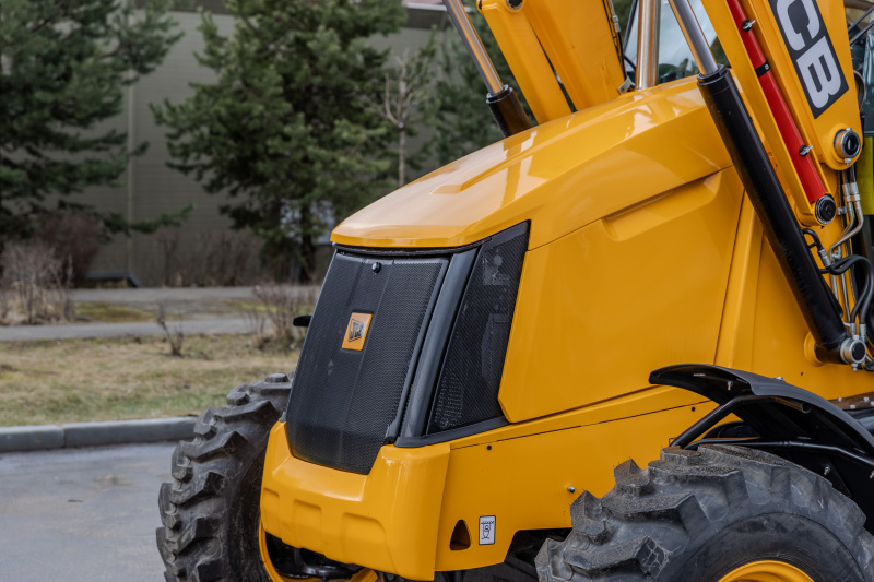 Экскаватор-погрузчик JCB 3CX (Англия)