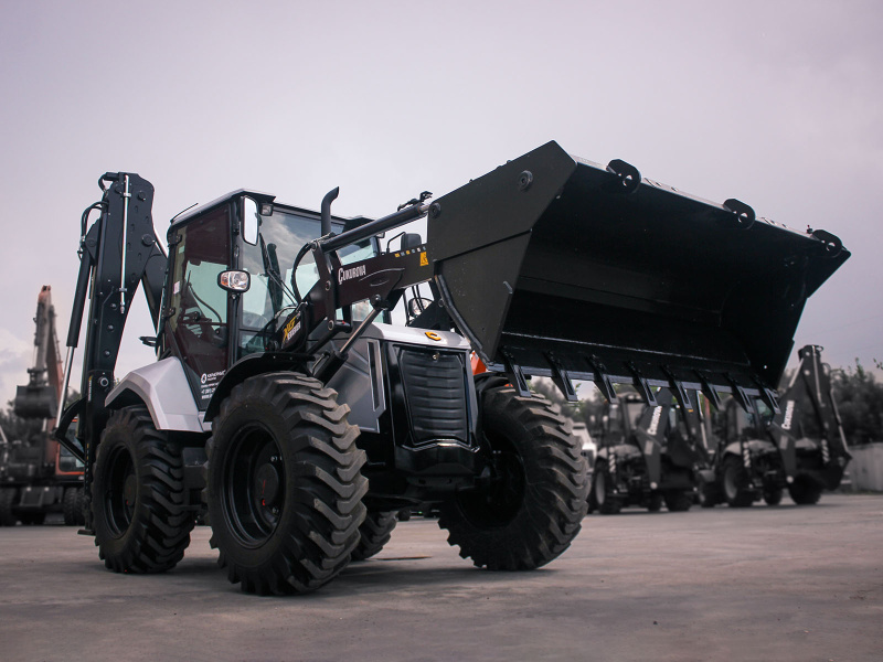 Экскаватор-погрузчик Cukurova 888 XG