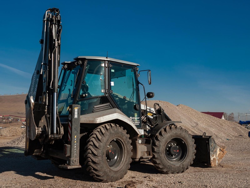 Экскаватор-погрузчик Cukurova 888 XG