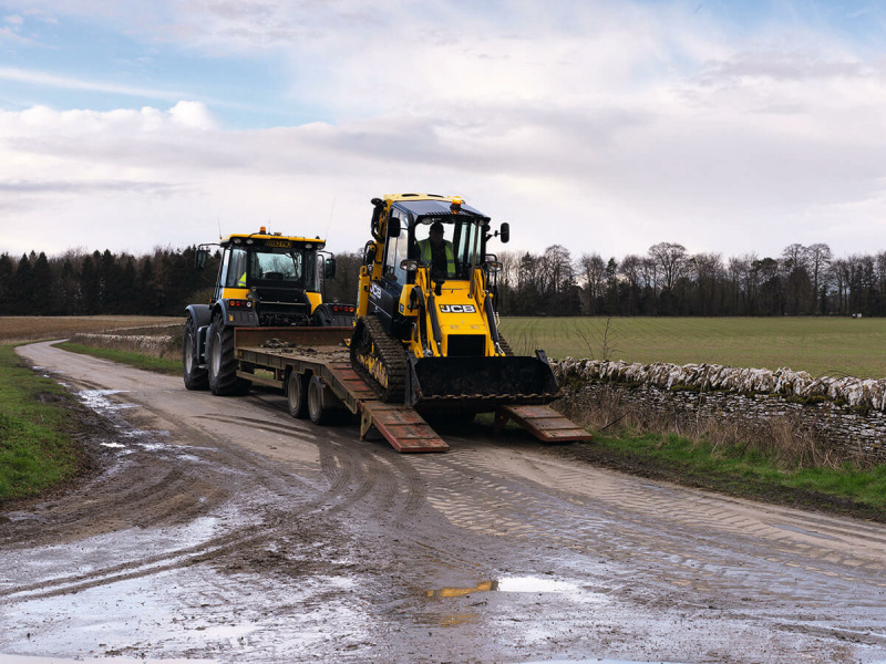 Экскаватор-погрузчик JCB 1CXT