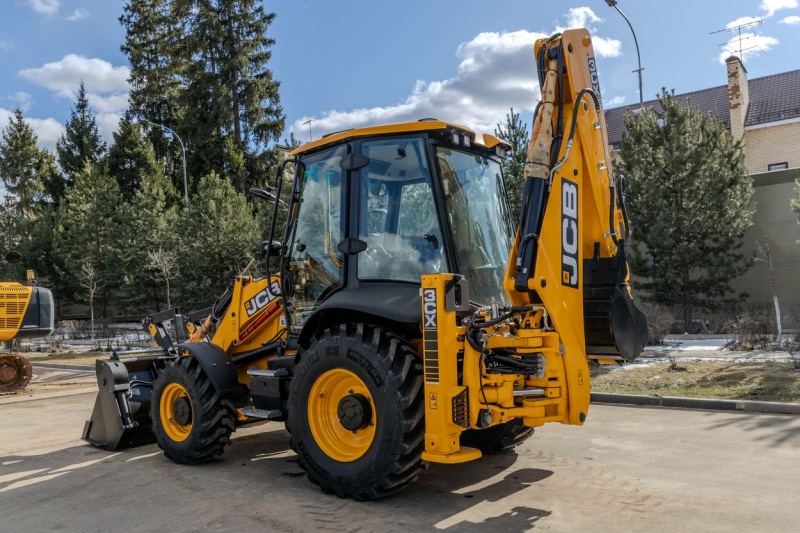 Экскаватор-погрузчик JCB 3CX Stage V
