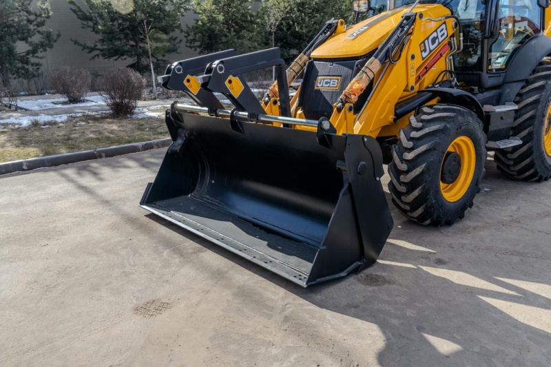 Экскаватор-погрузчик JCB 3CX Stage V