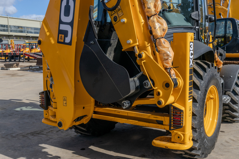 Экскаватор-погрузчик JCB 3CX Stage V