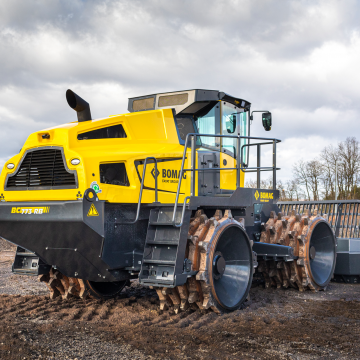 Полигонный компактор BOMAG BC 773 RB
