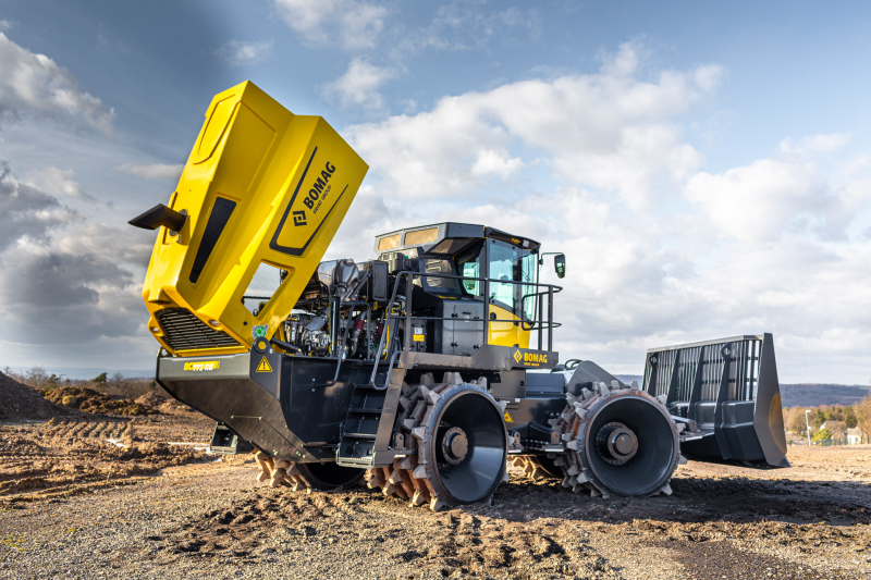 Полигонный компактор BOMAG BC 773 RB