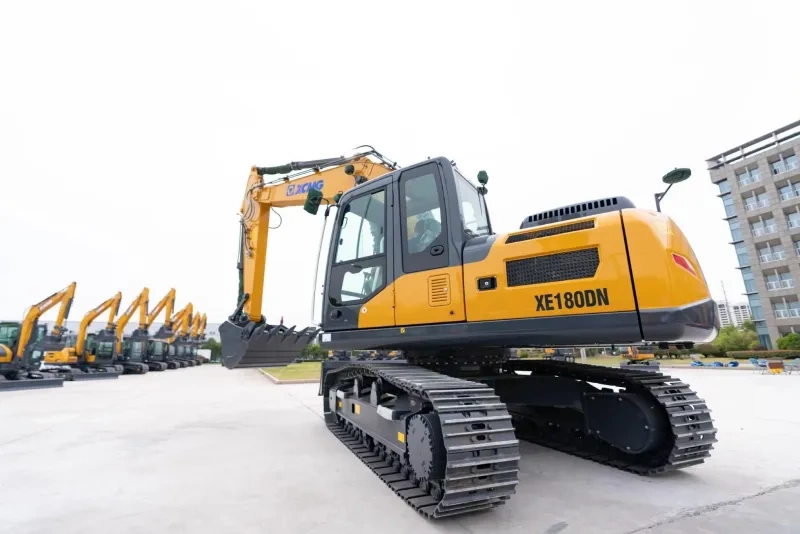 Экскаватор гусеничный XE180 DN