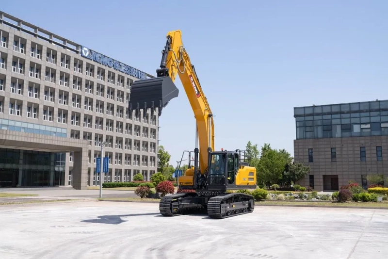 Экскаватор гусеничный XE370G