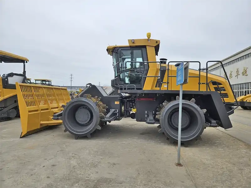 Компактор для полигона ТБО XCMG XH 365