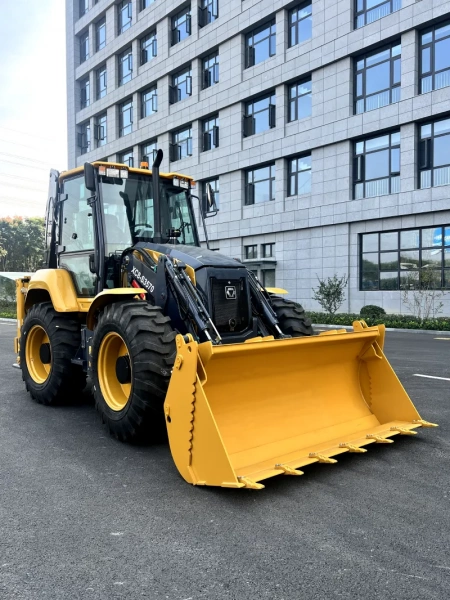 Экскаватор-погрузчик XC8-S3570