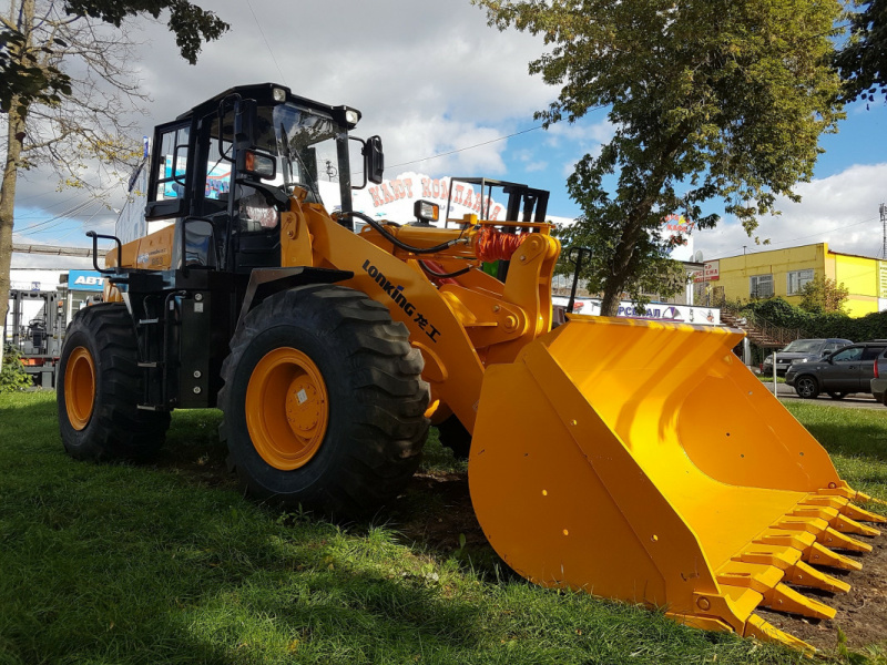 Фронтальный погрузчик Lonking CDM853N