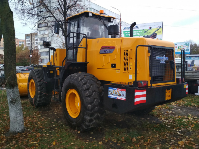 Фронтальный погрузчик Lonking CDM856