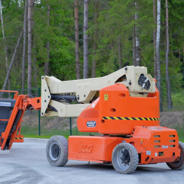 Самоходный коленчатый подъемник JLG M400AJPN
