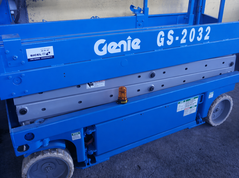 Ножничный подъемник GЕNIE GS-2032