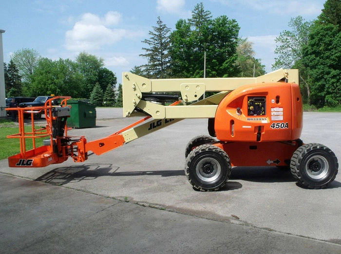 Самоходный коленчатый подъемник JLG 450A