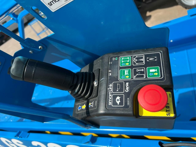 Ножничный подъемник GENIE GЕNIE GS-3232, грузоподъемность 227 кг