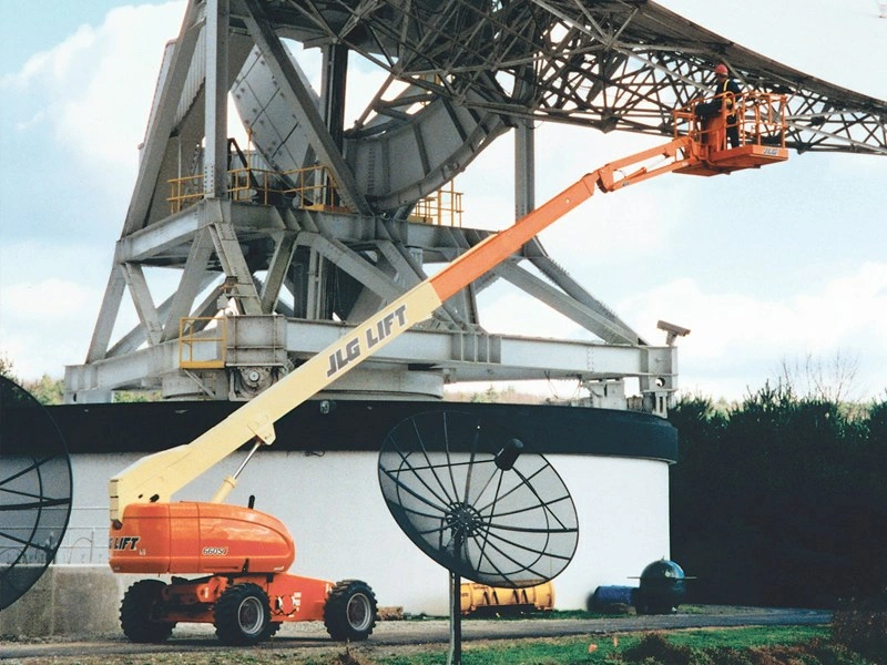 Телескопический подъемник JLG 660SJ, грузоподъемность 230 кг