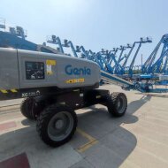 Телескопический подъемники GENIE S-65 XC, грузоподъемность 300/454 кг, размер платформы 0.76×1.83 м