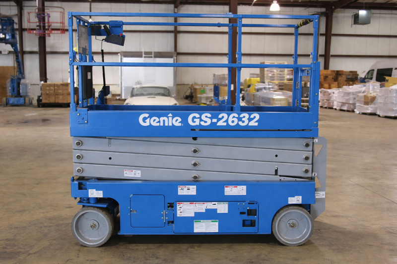 Ножничный подъемник GENIE GЕNIE GS-2632, грузоподъемность 227 кг