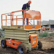 Ножничный подъемник JLG M3369LE, грузоподъемность 450 кг, рабочая высота 12.06 м, тип питания Электрический