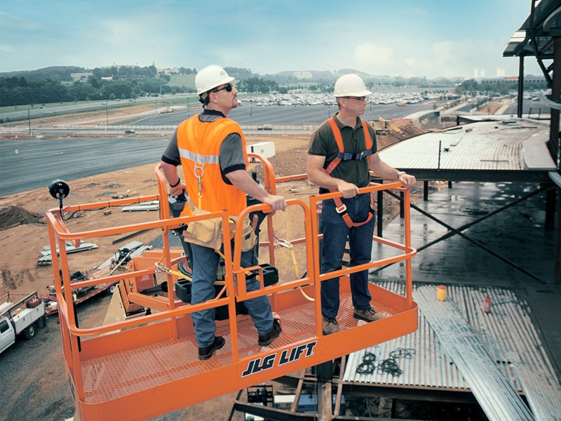 Телескопический подъемник JLG 800S, грузоподъемность 450