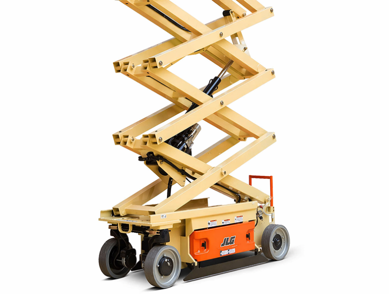 Ножничный подъемник JLG 2632ES, рабочая высота 9.77 м