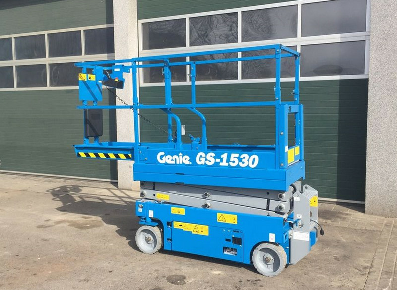 Подъемник ножничный GENIE GЕNIE GS-1530, размер платформы 1.63×0.74 м