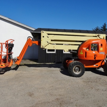 Самоходный коленчатый подъемник JLG 450AJ New, грузоподъемность 250 кг, рабочая высота 15.72 м, тип питания Дизель