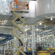 Ножничный подъемник JLG 2630ES, грузоподъемность 230 кг, рабочая высота 9.77 м, тип питания Электрический