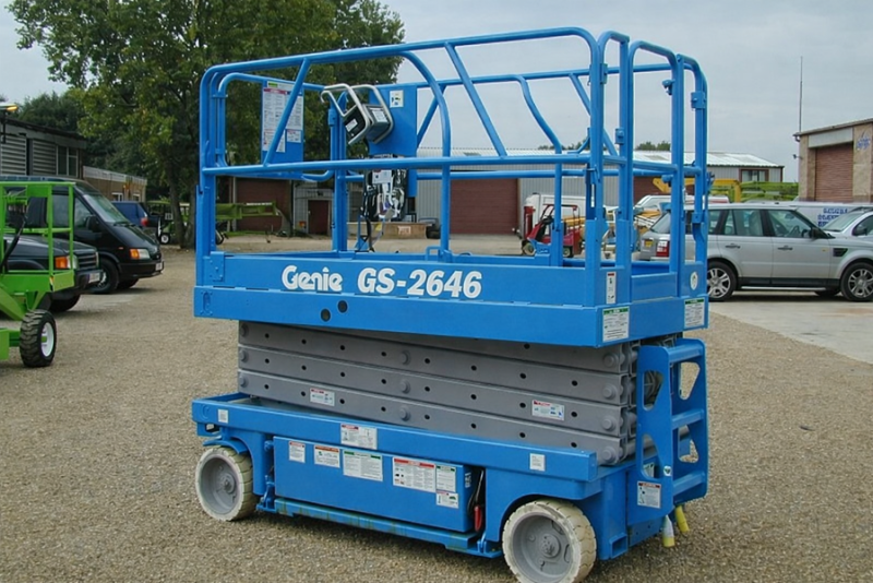 Ножничный подъемник GENIE GЕNIE GS-2646, грузоподъемность 454