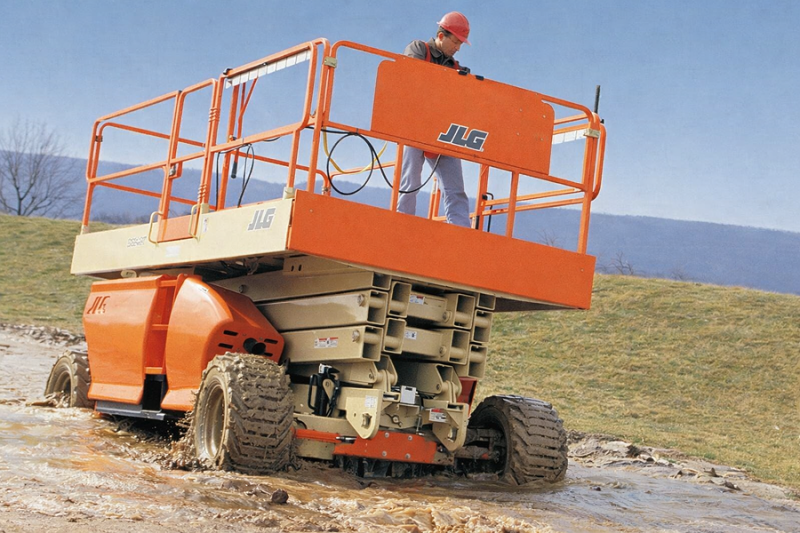 Подъемник ножничный JLG 3394RT, рабочая высота 12.06 м
