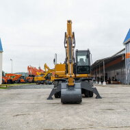Колесный экскаватор SINOMACH GHT160W, эксплуатационная масса 15000 кг