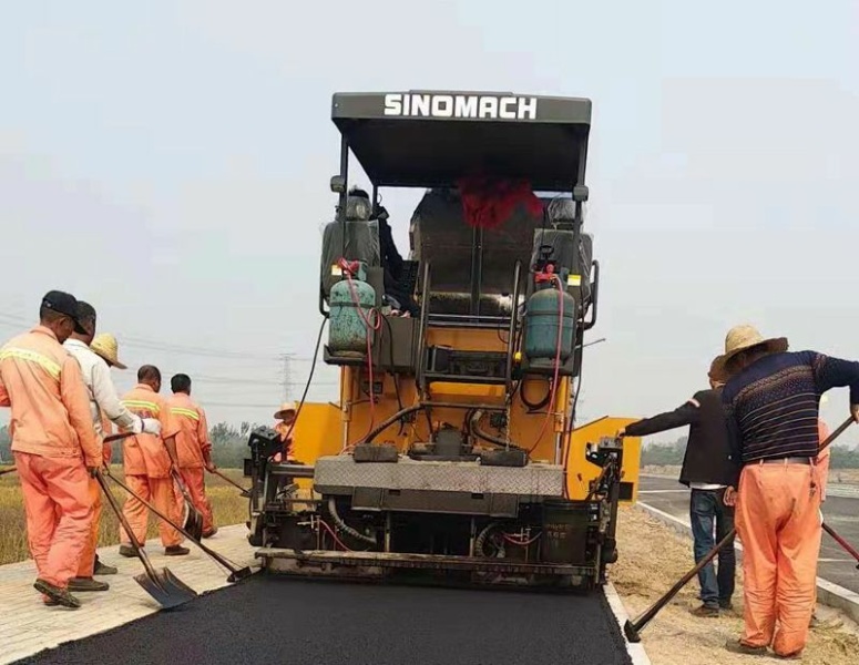 Асфальтоукладчик SINOMACH GYA4200