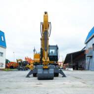 Колесный экскаватор SINOMACH GHT215W, эксплуатационная масса 21020 кг