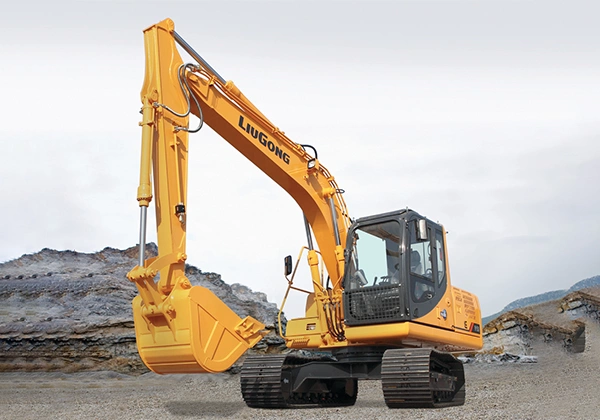Гусеничный экскаватор LIUGONG CLG200-3, мощность двигателя 108 кВт, эксплуатационная масса 19800 кг