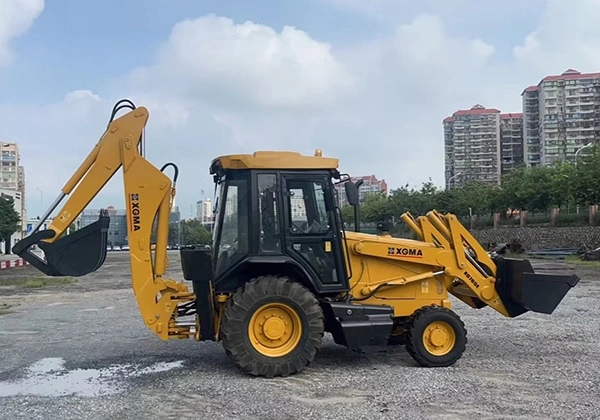 Экскаватор-погрузчик XGMA XG 765