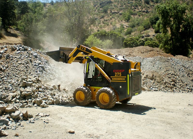 Мини-погрузчик SINOMACH 275F