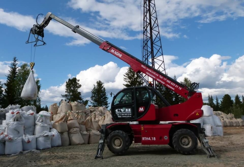 Поворотный телескопический погрузчик MAGNI RTH 6.35