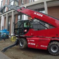 Поворотный телескопический погрузчик MAGNI RTH 6.46 HV Market