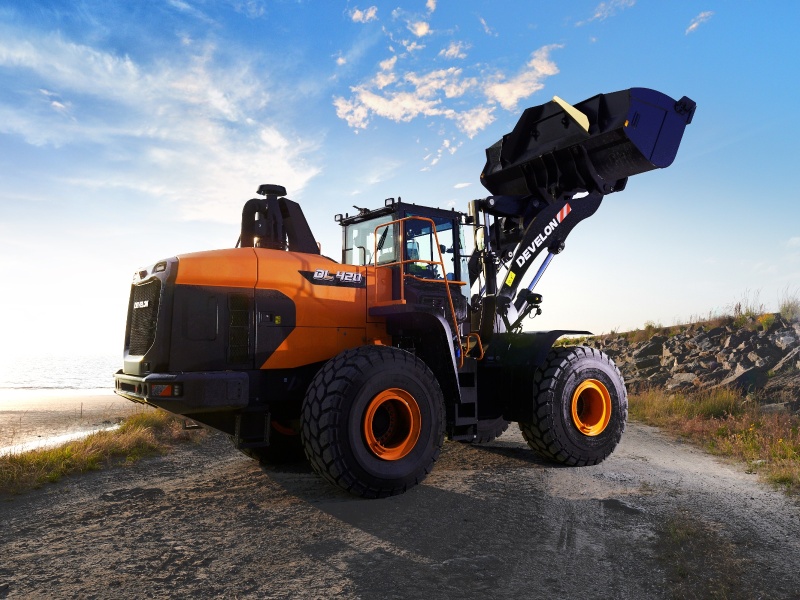 Фронтальный погрузчик DEVELON DL420A-7M