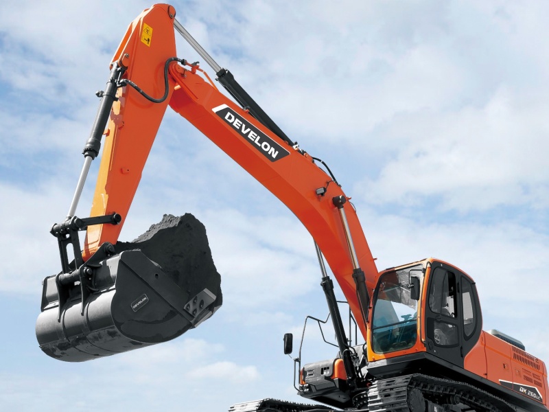 Гусеничный экскаватор DEVELON DX260LC-7M