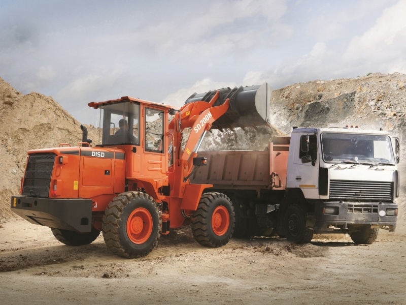 Фронтальный погрузчик DEVELON SD200
