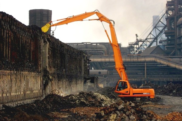 Экскаватор для демонтажа DEVELON DX530DM 28 м