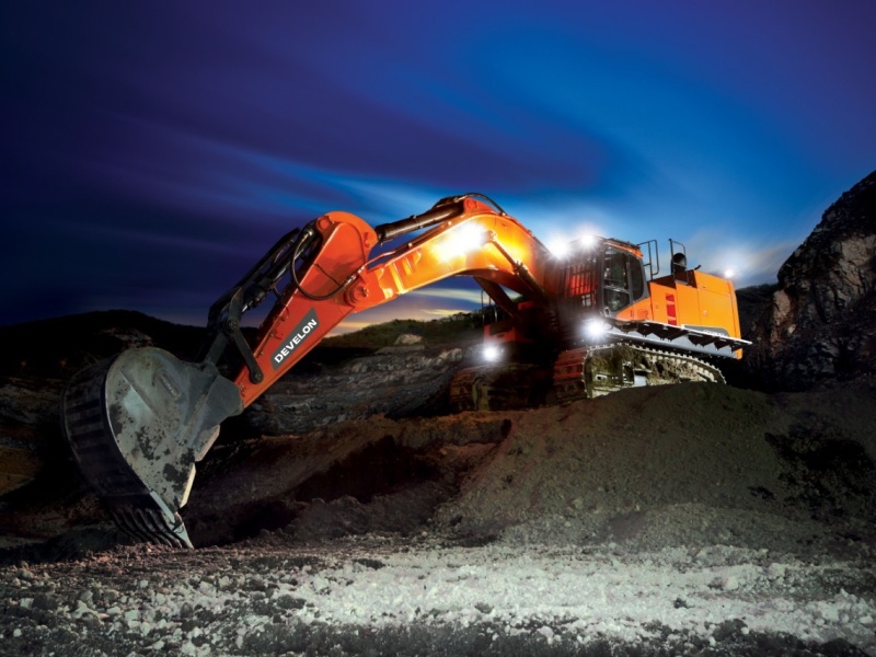 Гусеничный экскаватор DEVELON DX800LC-7B, мощность двигателя 771 л.с.
