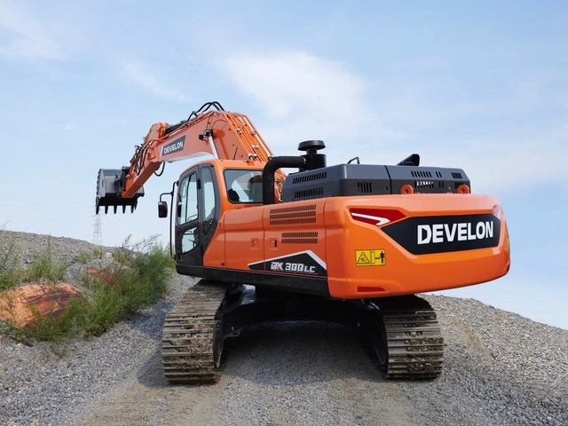 Гусеничный экскаватор DEVELON DX300LC-7B