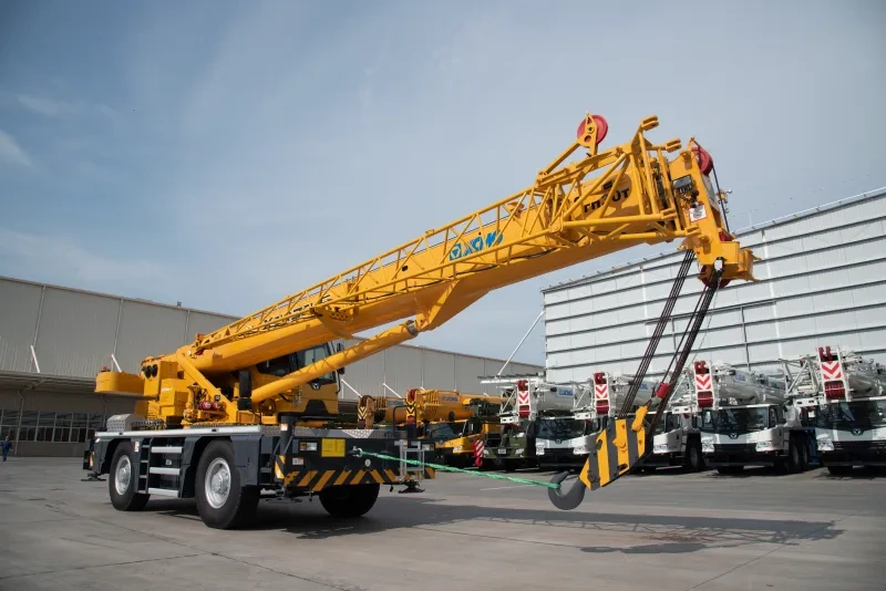 Короткобазный кран XCMG XCR30_S