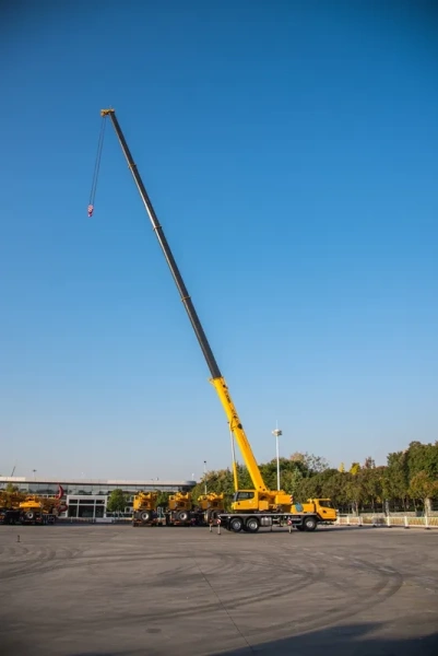 Автокран XCMG XCT30_S1