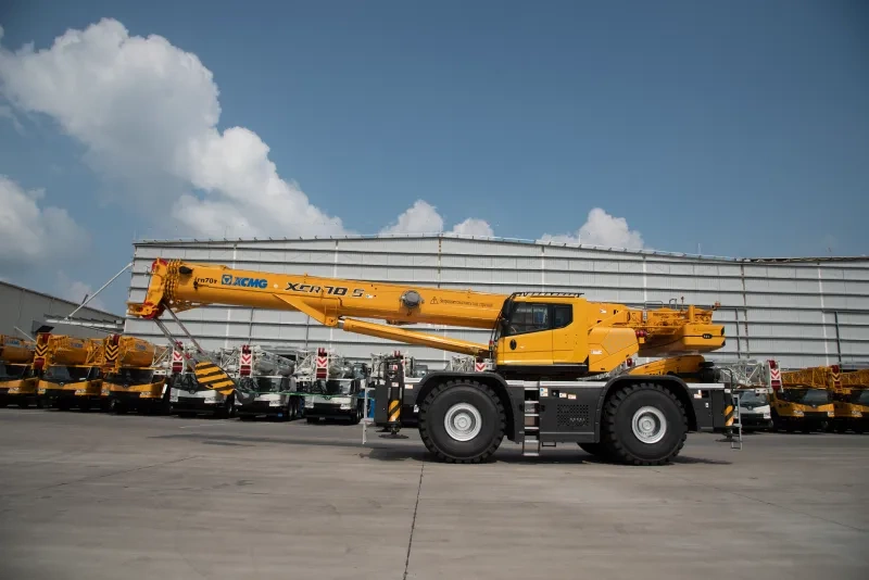 Короткобазный кран XCMG XCR70_S