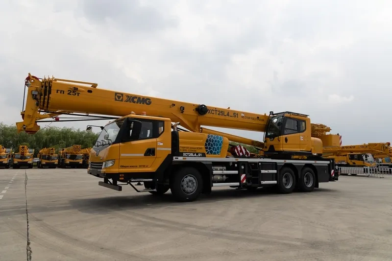 Автокран XCT25L4_ XCMG XCT25L4_S1