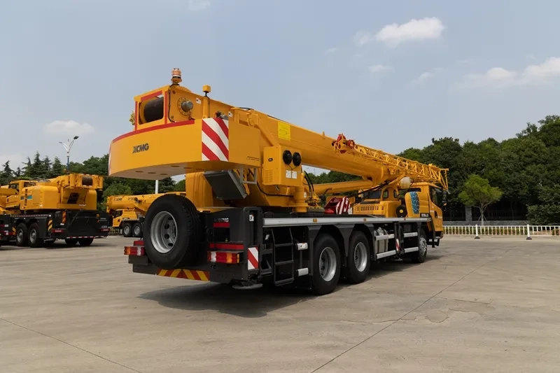 Автокран XCT25L4_ XCMG XCT25L4_S1