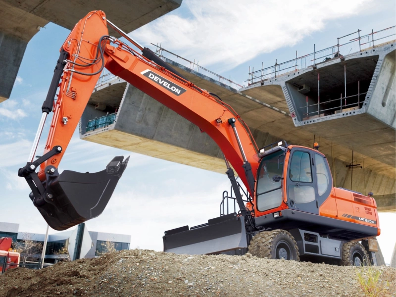 Колесный экскаватор DEVELON DX210-7B